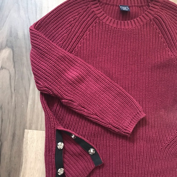 Warm thick sweater - Picture 2 of 2